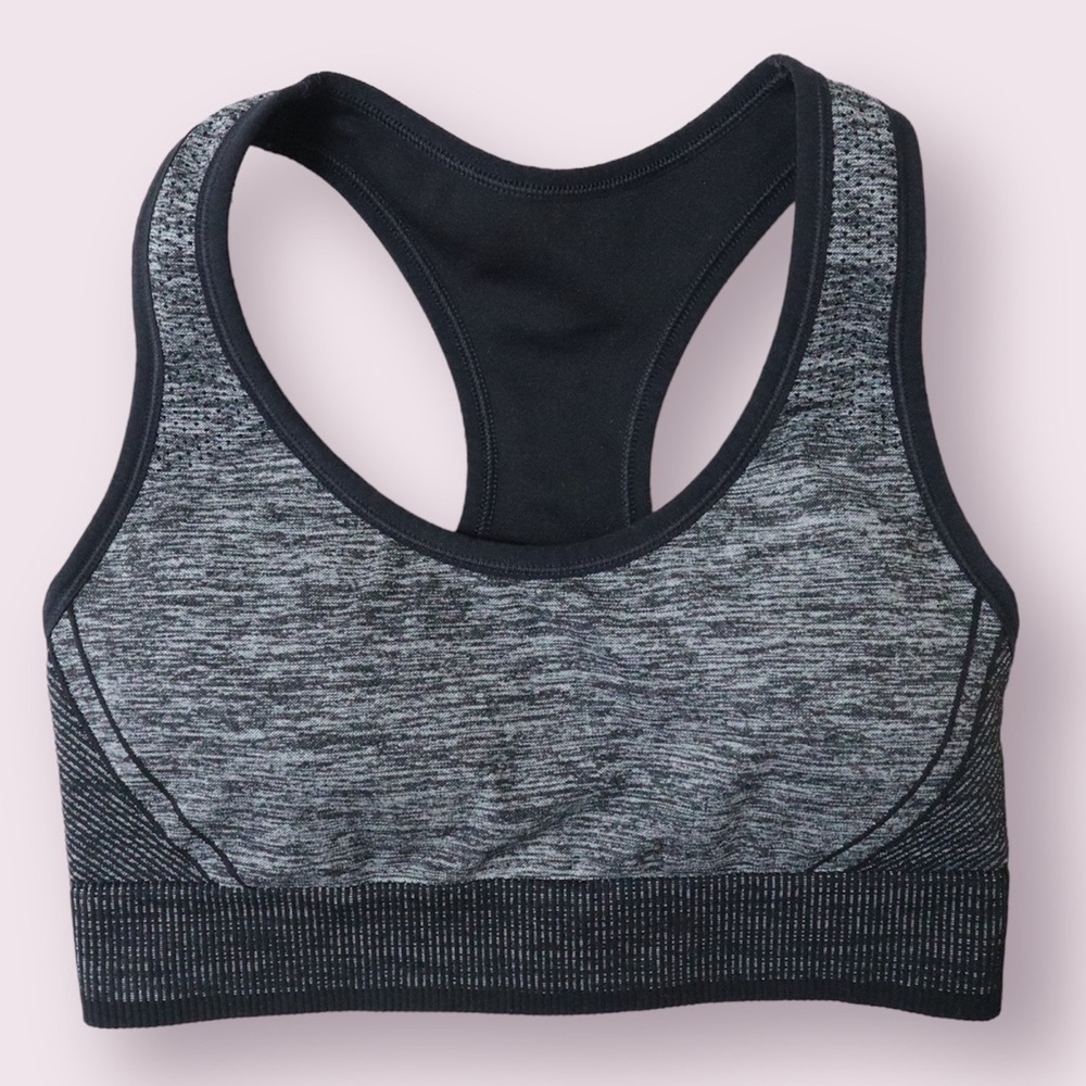 Medium Support Seamless Racerback Sports Bra